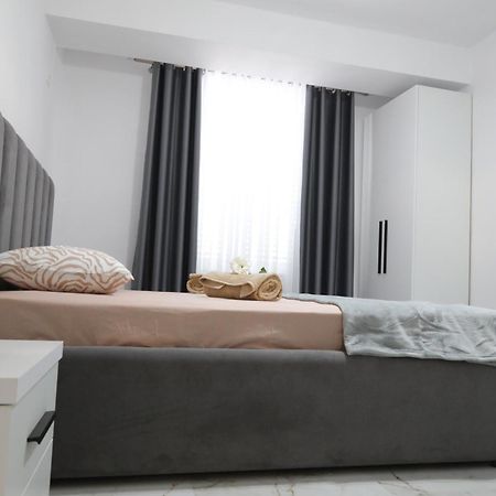 Rozafa Guest Room Center Shkoder Exterior photo